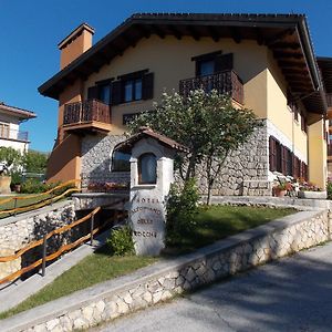 Hotel Altopiano Delle Rocche